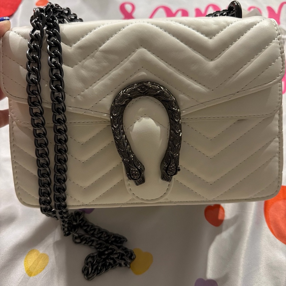 Elegant Cream Chevron Crossbody Bag